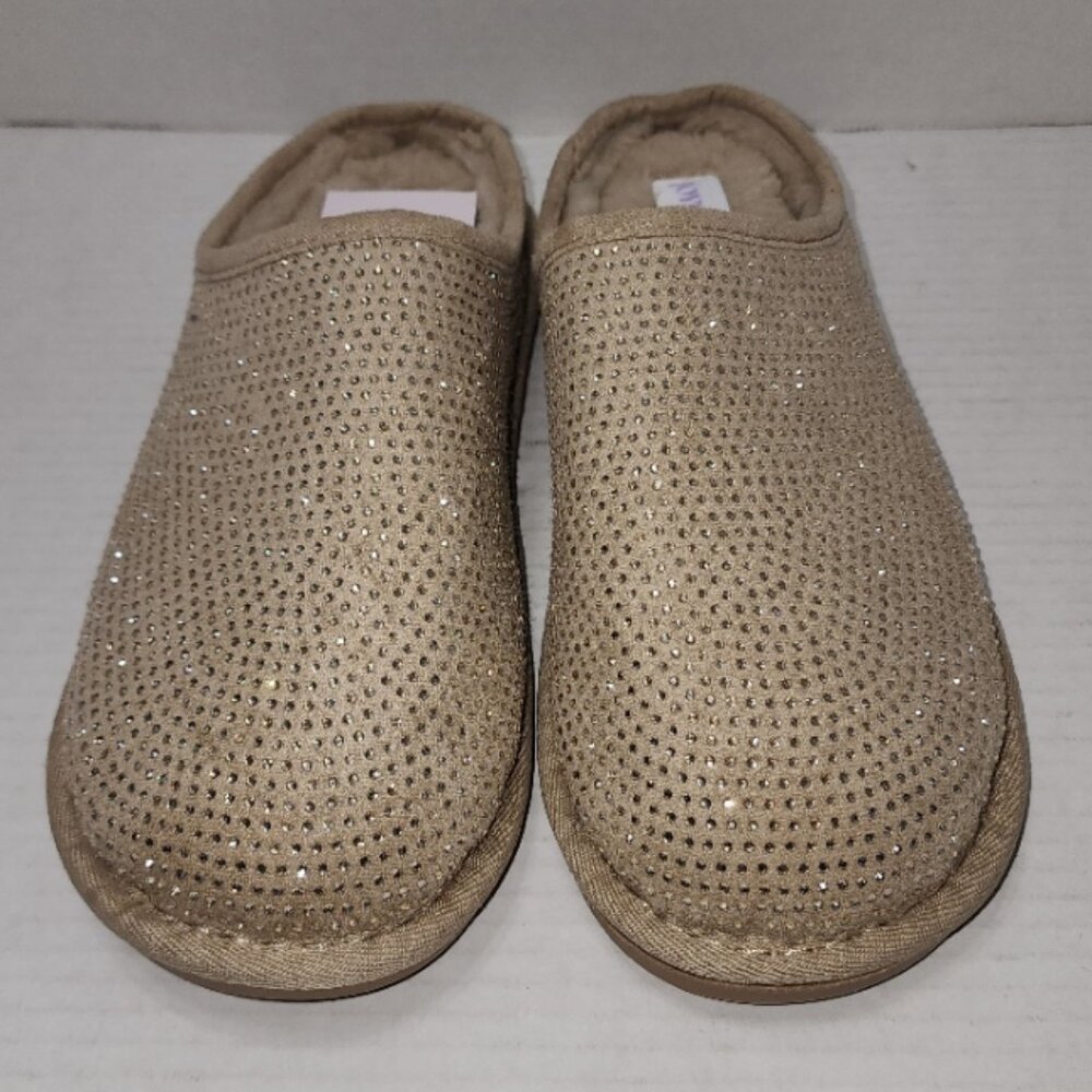 New Joyspun Studded Slippers - Tan - Size 8 - Faux Rhinestones - Picture 3 of 9